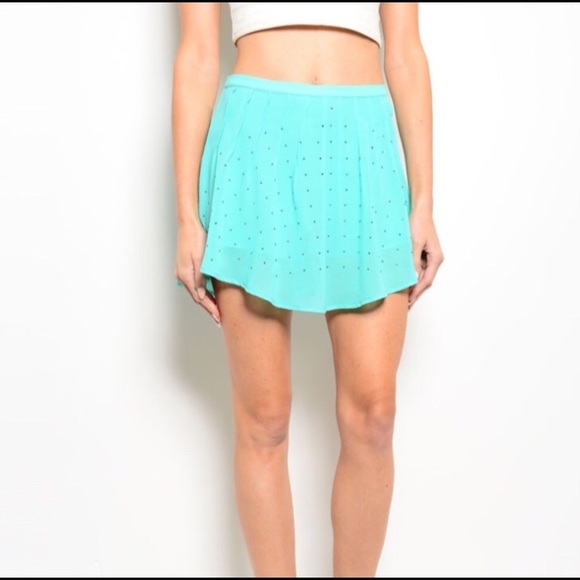 Mint skirt with silver embellishments PRICE FIRM - Picture 3 of 4